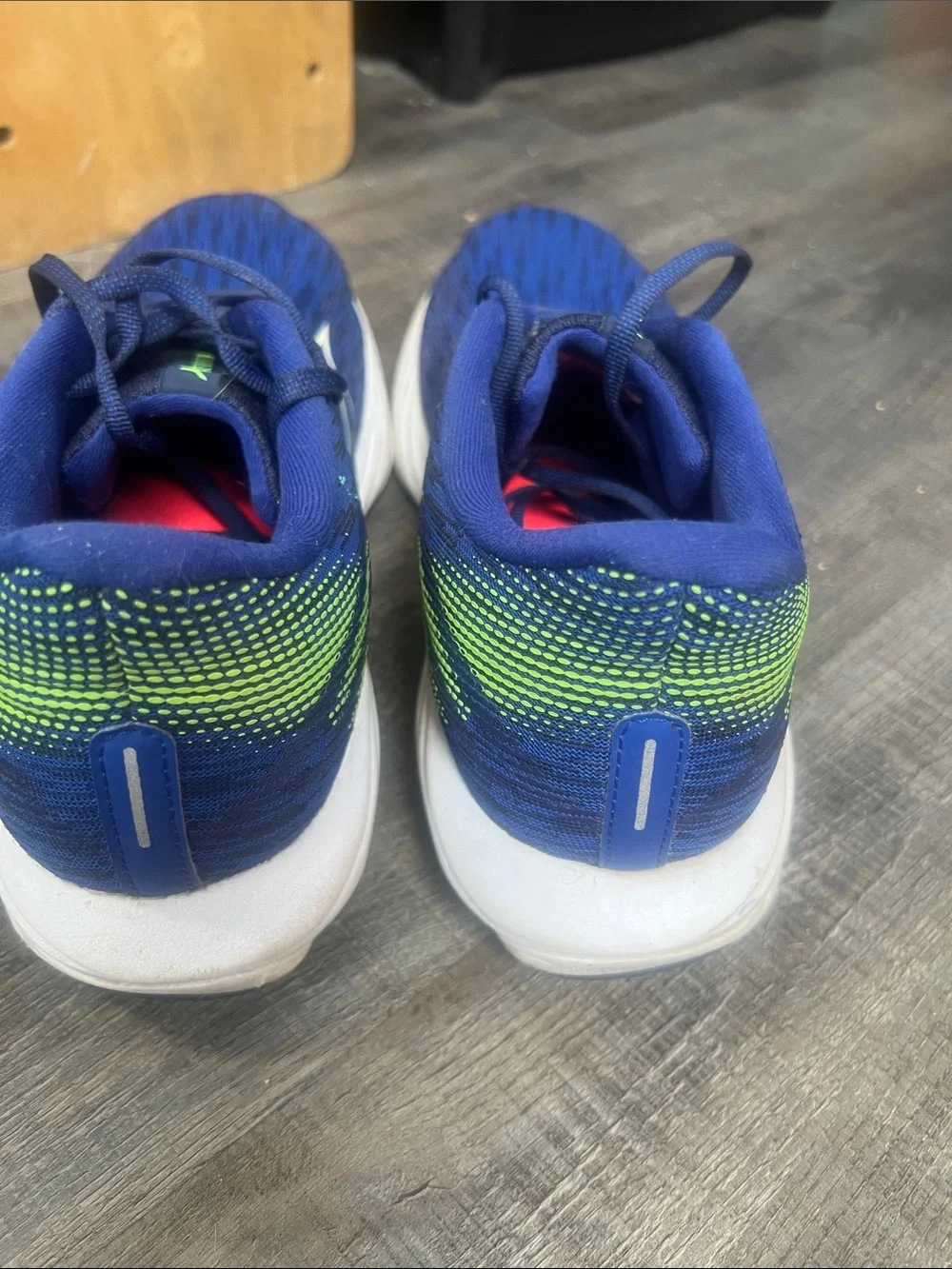 Mizuno Wave Rider 28 men’s 9.5